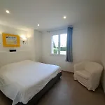 Mas Du Golfe - Climatisee Avec Piscine Privee Pour 10 Personnes *