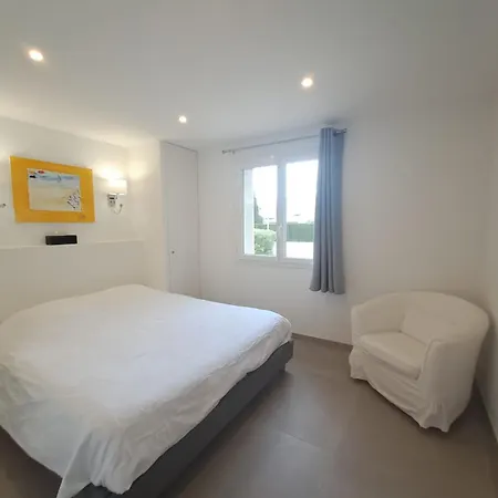Mas Du Golfe - Climatisee Avec Piscine Privee Pour 10 Personnes
